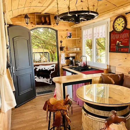 Camping Roulotte Cowboy - Tiny House Insolite